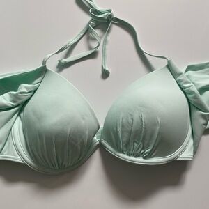 NWOT Mint Green Textured Bikini Top